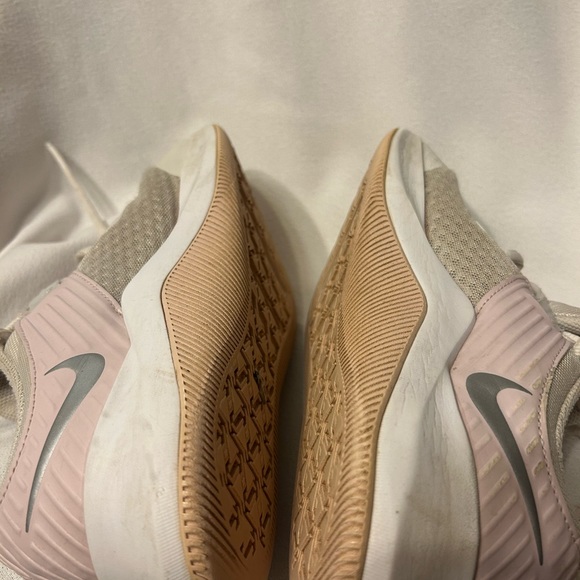 NIKE PINK WHITE SNEAKERS CU3584-010 MC TRAINERS SIZE 8 - Picture 5 of 8